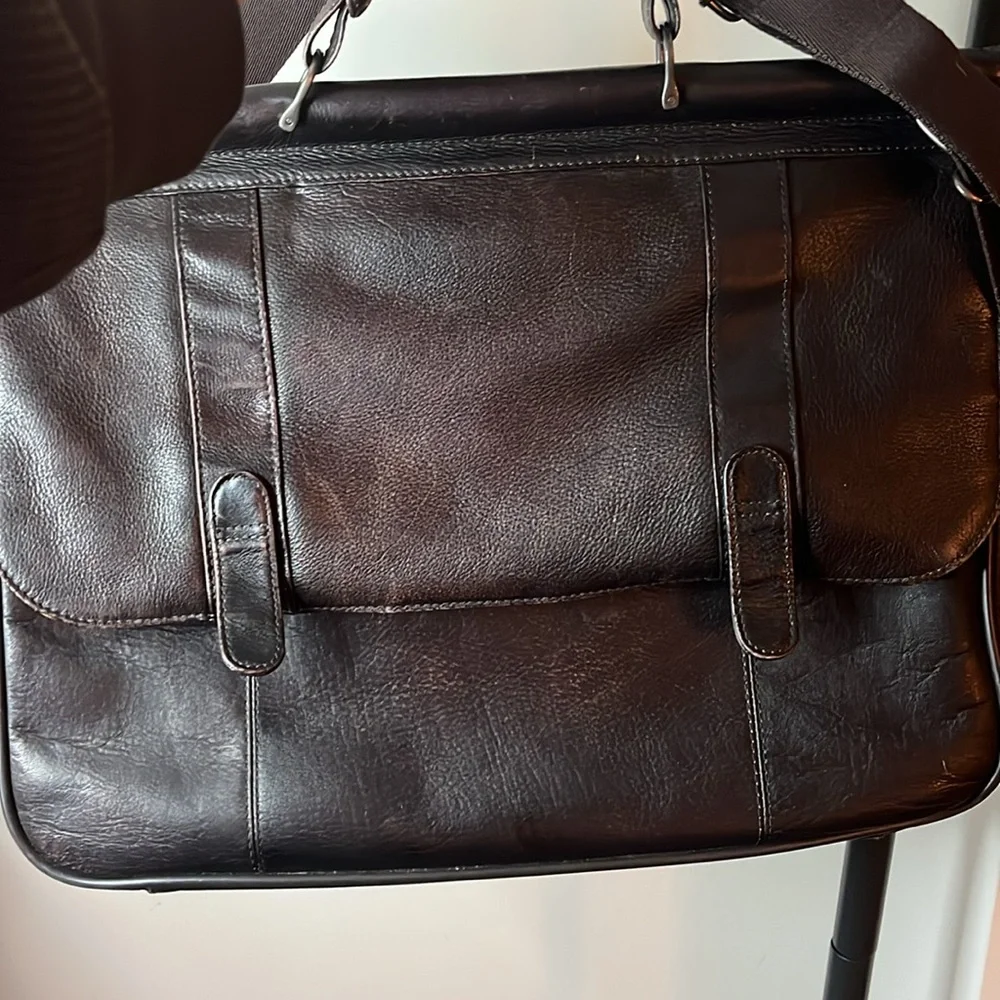 Leather Solo Message 15 inches Laptop storage
